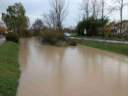Il canale Mondina in piena